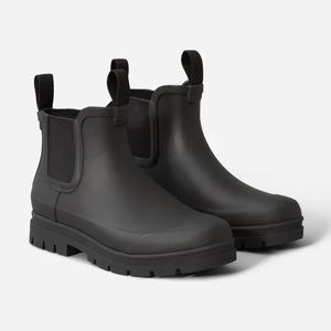 Everlane The Rain Boot in Black